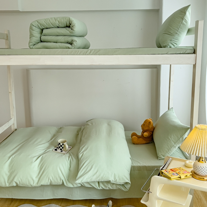 91家纺网 家纺一手货源 找家纺 久典家居 2025A类全棉色织水洗棉学生款三件套 果绿