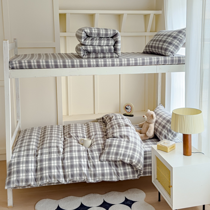 91家纺网 家纺一手货源 找家纺 久典家居 2025A类全棉色织水洗棉学生款三件套 可可灰