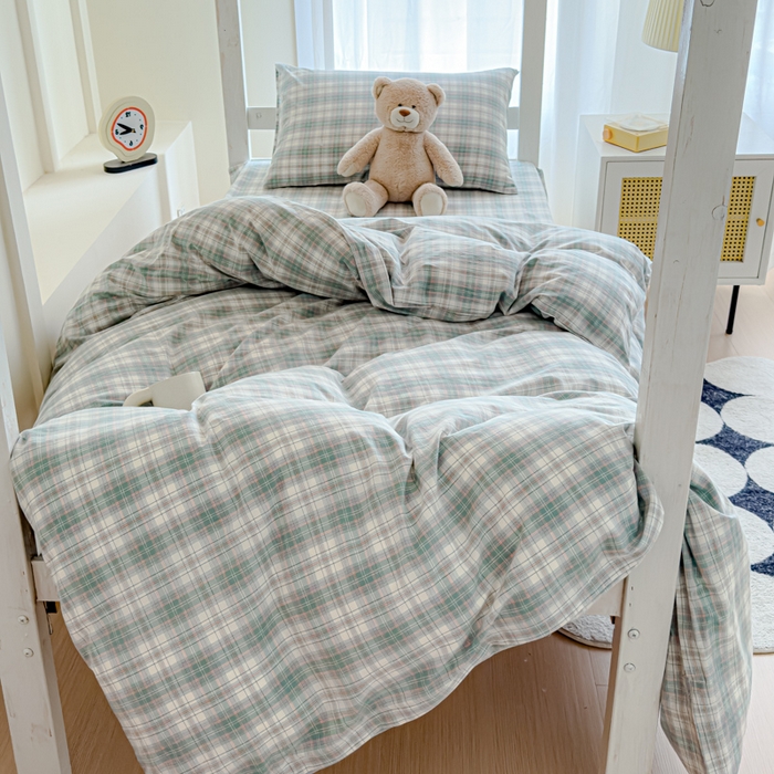 91家纺网 家纺一手货源 找家纺 久典家居 2025A类全棉色织水洗棉学生款三件套 可可绿