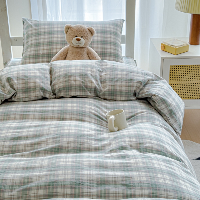 91家纺网 家纺一手货源 找家纺 久典家居 2025A类全棉色织水洗棉学生款三件套 可可绿