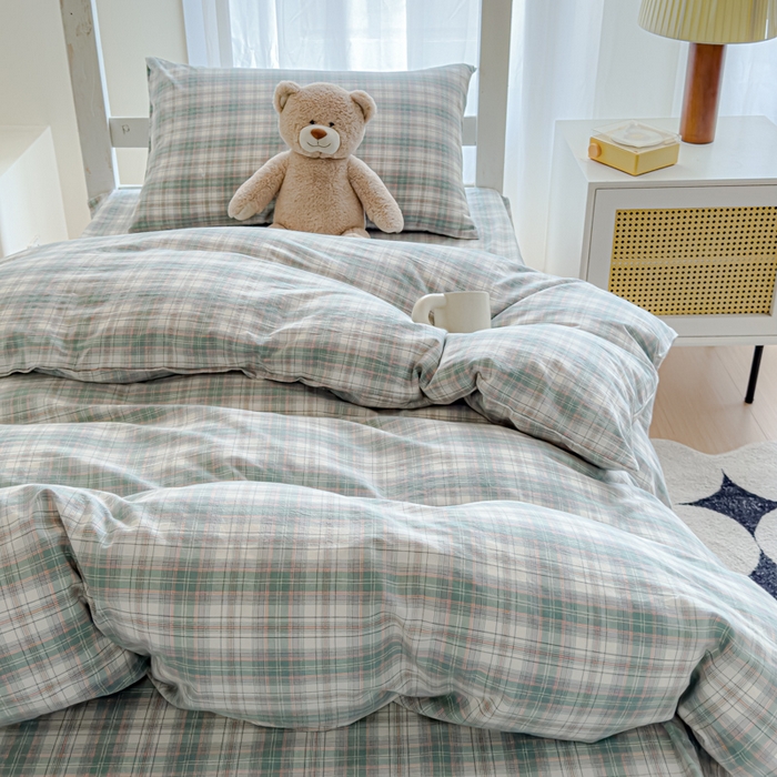 91家纺网 家纺一手货源 找家纺 久典家居 2025A类全棉色织水洗棉学生款三件套 可可绿