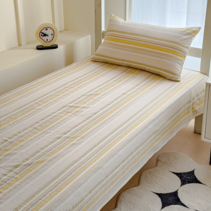 91家纺网 家纺一手货源 找家纺 久典家居 2025A类全棉色织水洗棉学生款三件套 沐妍黄