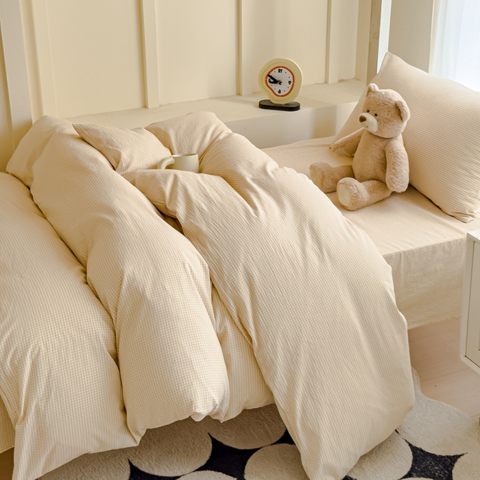 91家纺网 家纺一手货源 找家纺 久典家居 2025A类全棉色织水洗棉学生款三件套 糖果卡其