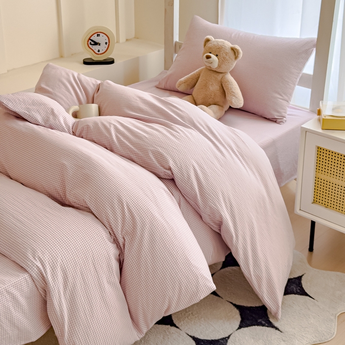 91家纺网 家纺一手货源 找家纺 久典家居 2025A类全棉色织水洗棉学生款三件套 糖果紫