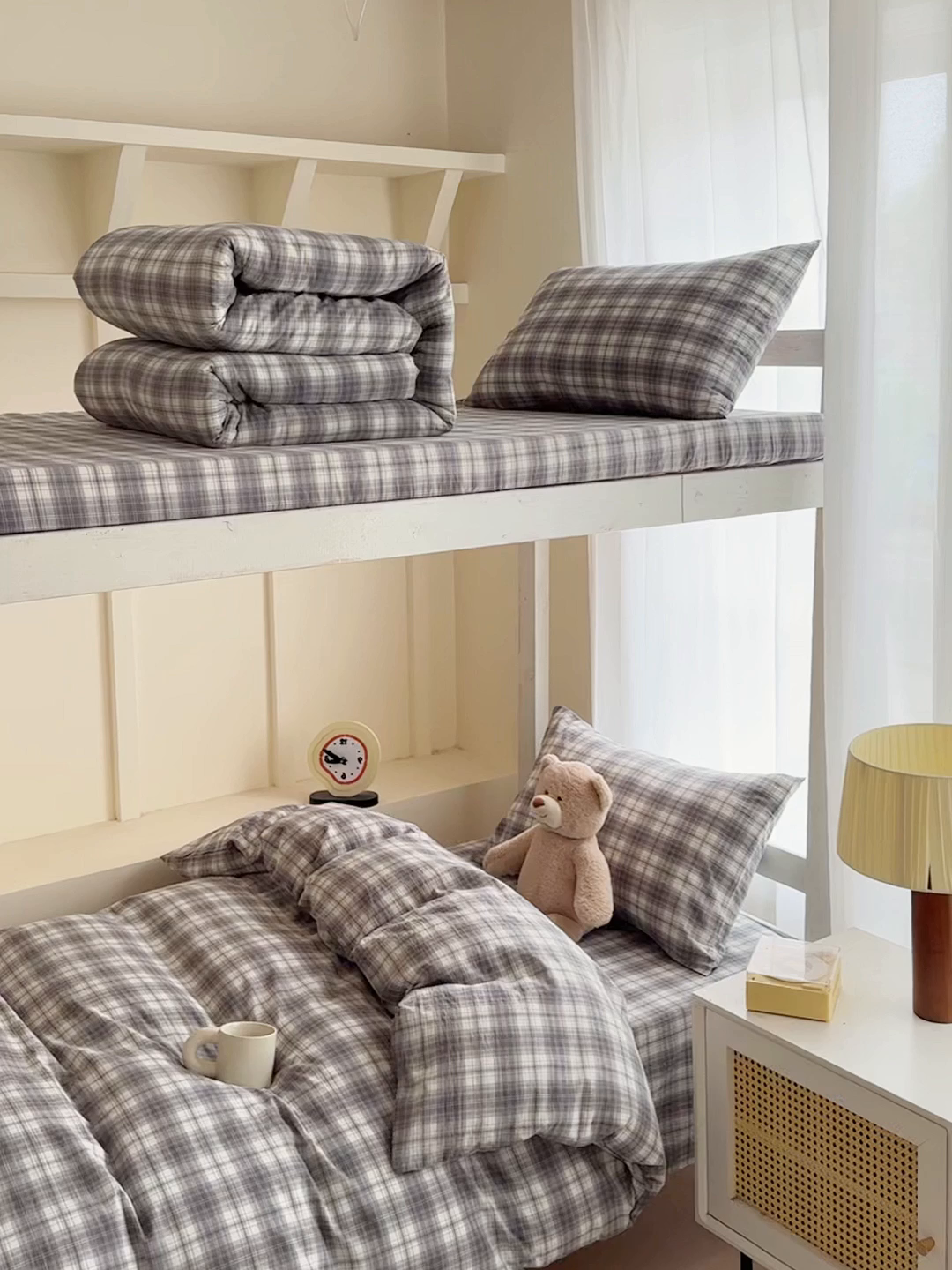 91家纺网 家纺一手货源 找家纺 久典家居 2025A类全棉色织水洗棉学生款三件套 可可灰