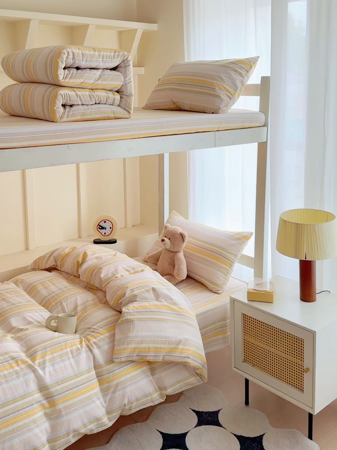 91家纺网 家纺一手货源 找家纺 久典家居 2025A类全棉色织水洗棉学生款三件套 沐妍黄