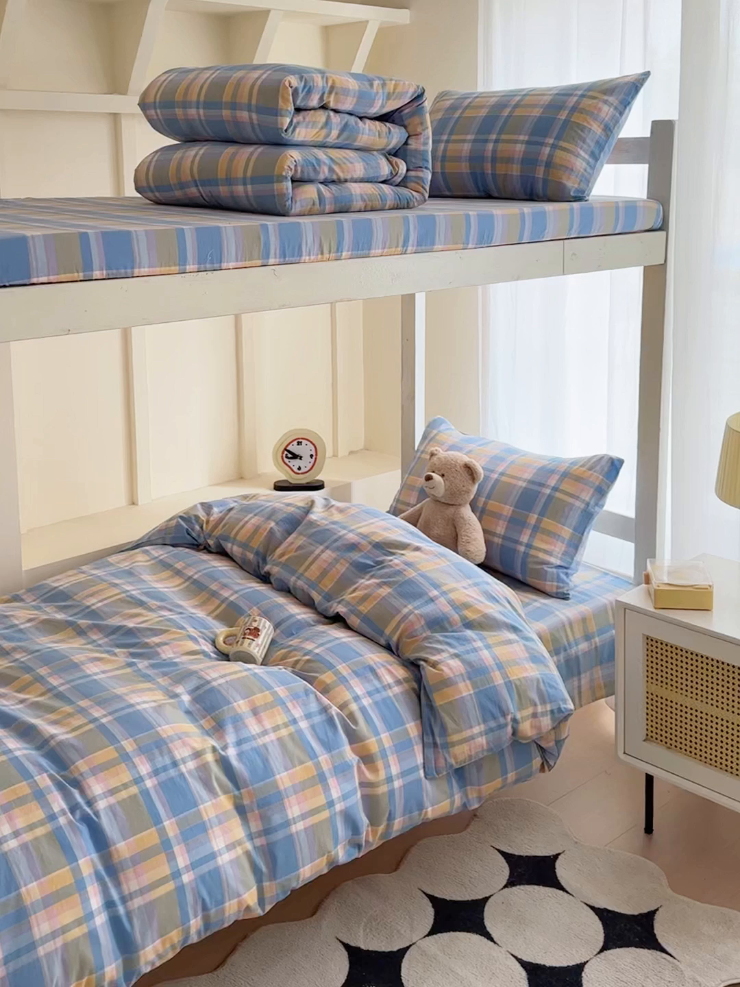 91家纺网 家纺一手货源 找家纺 久典家居 2025A类全棉色织水洗棉学生款三件套 昭华蓝-拍摄一