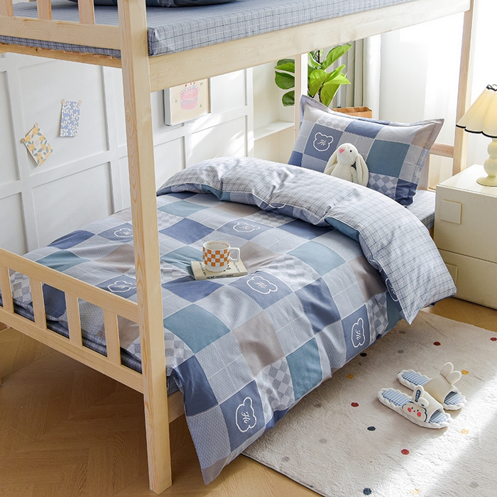 91家纺网 家纺一手货源 找家纺 鑫宇2025新款13372全棉学生宿舍上下铺三件套床单款床笠款可定制 邦尼熊-灰