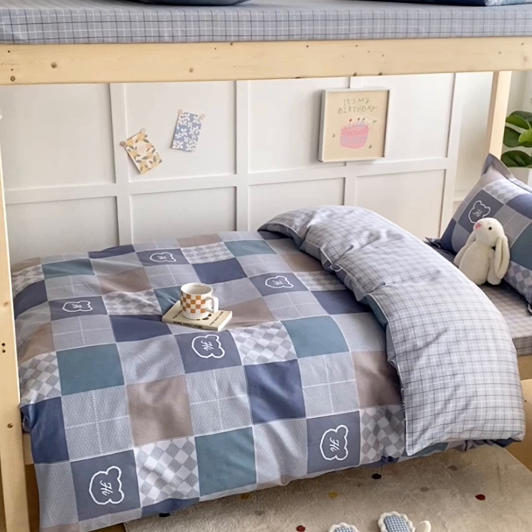 91家纺网 家纺一手货源 找家纺 鑫宇2025新款13372全棉学生宿舍上下铺三件套床单款床笠款可定制 邦尼熊-灰