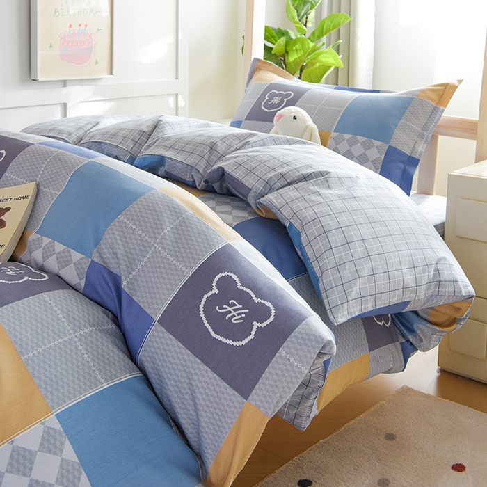 91家纺网 家纺一手货源 找家纺 鑫宇2025新款13372全棉学生宿舍上下铺三件套床单款床笠款可定制 邦尼熊-蓝