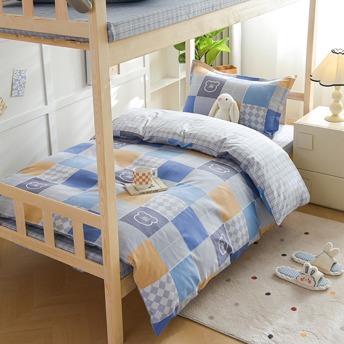 91家纺网 家纺一手货源 找家纺 鑫宇2025新款13372全棉学生宿舍上下铺三件套床单款床笠款可定制 邦尼熊-蓝