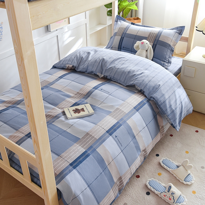 91家纺网 家纺一手货源 找家纺 鑫宇2025新款13372全棉学生宿舍上下铺三件套床单款床笠款可定制 米拉之城-灰