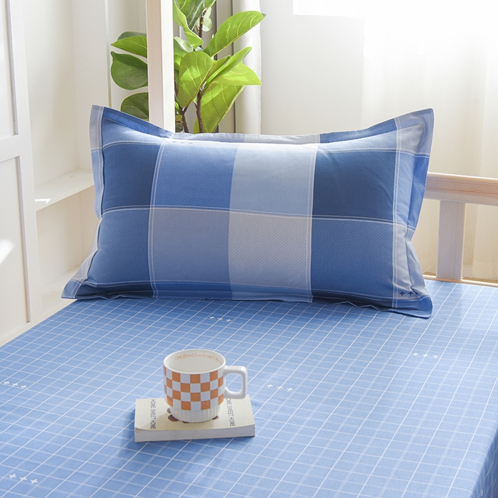 91家纺网 家纺一手货源 找家纺 鑫宇2025新款13372全棉学生宿舍上下铺三件套床单款床笠款可定制 向往生活-蓝