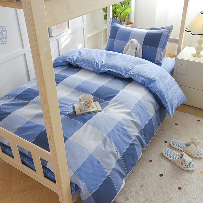 91家纺网 家纺一手货源 找家纺 鑫宇2025新款13372全棉学生宿舍上下铺三件套床单款床笠款可定制 向往生活-蓝