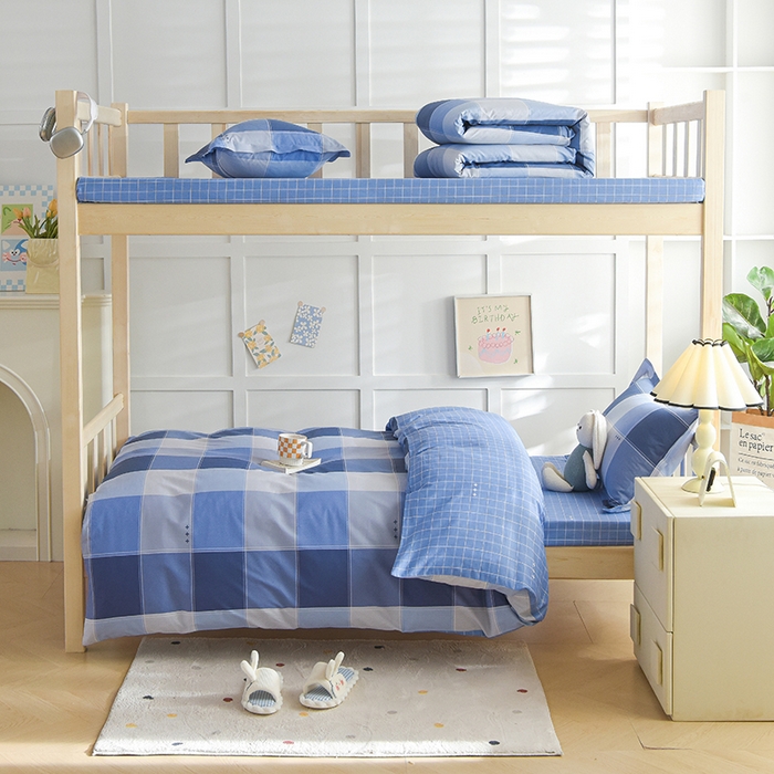 91家纺网 家纺一手货源 找家纺 鑫宇2025新款13372全棉学生宿舍上下铺三件套床单款床笠款可定制 向往生活-蓝