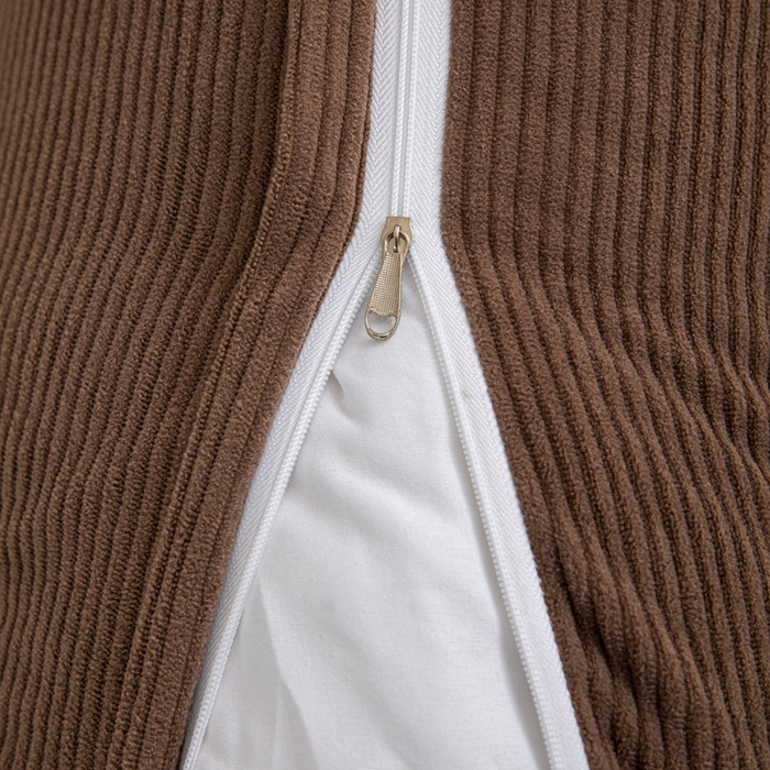 91家纺网 家纺一手货源 找家纺 沐沐家纺 2026春夏新款灯芯绒三角大靠背 深棕色