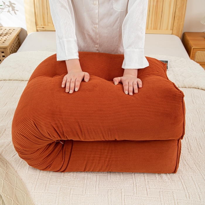 91家纺网 家纺一手货源 找家纺 沐沐家纺 2026春夏新款灯芯绒三角大靠背 砖红色