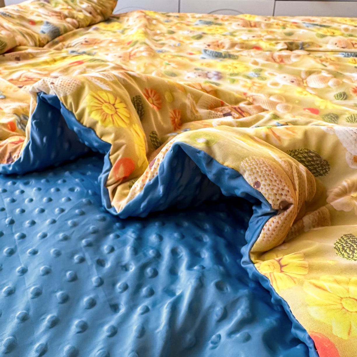 91家纺网 家纺一手货源 找家纺 南方印象 2025新款A类凉感丝冰豆豆夏凉被夏被空调被爆款5D印花夏被 蜜糖小熊花