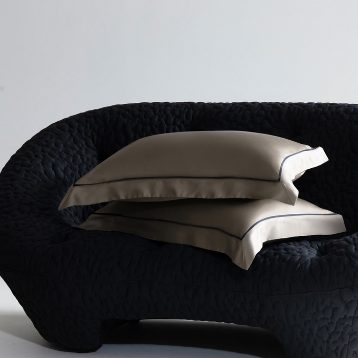 91家纺网 家纺一手货源 找家纺 若未2025 新款珍珠镂空50S兰精天丝夏被四件套 花型（天丝珍珠镂空奥黛尔） 夏被四件套 珍珠镂空奥黛尔 古铜棕