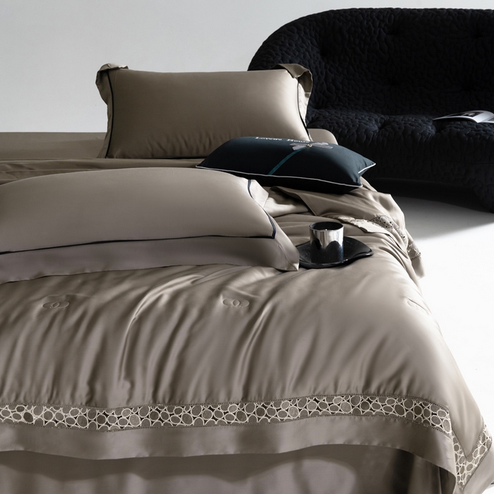 若未2025 新款珍珠镂空50S兰精天丝夏被四件套 花型（天丝珍珠镂空奥黛尔） 夏被四件套 珍珠镂空奥黛尔 古铜棕