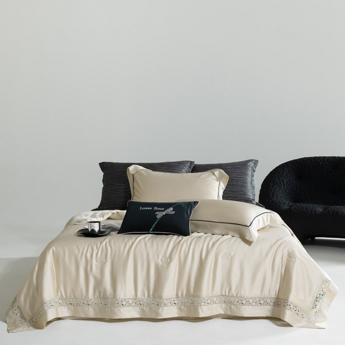 91家纺网 家纺一手货源 找家纺 若未2025 新款珍珠镂空50S兰精天丝夏被四件套 花型（天丝珍珠镂空奥黛尔） 夏被四件套 珍珠镂空奥黛尔 浅香槟