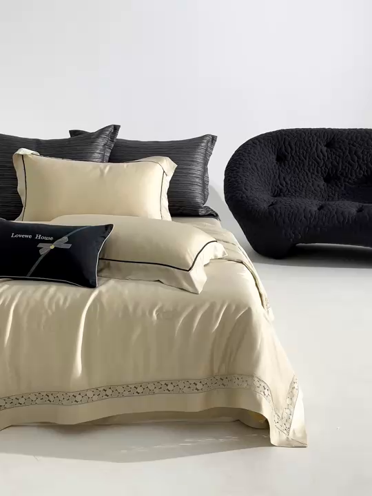 91家纺网 家纺一手货源 找家纺 若未2025 新款珍珠镂空50S兰精天丝夏被四件套 花型（天丝珍珠镂空奥黛尔） 夏被四件套 珍珠镂空奥黛尔 浅香槟