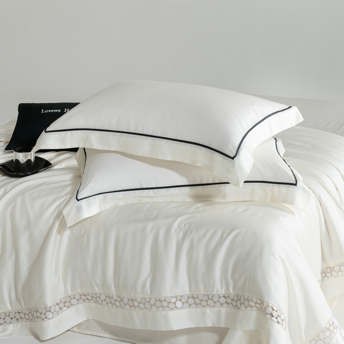 91家纺网 家纺一手货源 找家纺 若未2025 新款珍珠镂空50S兰精天丝夏被四件套 花型（天丝珍珠镂空奥黛尔） 夏被四件套 珍珠镂空奥黛尔 贵族白