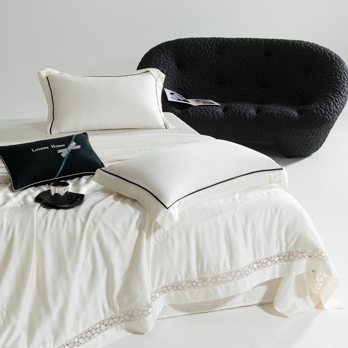 91家纺网 家纺一手货源 找家纺 若未2025 新款珍珠镂空50S兰精天丝夏被四件套 花型（天丝珍珠镂空奥黛尔） 夏被四件套 珍珠镂空奥黛尔 贵族白