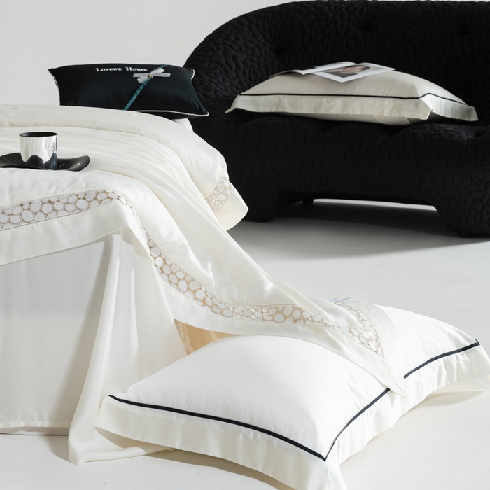 91家纺网 家纺一手货源 找家纺 若未2025 新款珍珠镂空50S兰精天丝夏被四件套 花型（天丝珍珠镂空奥黛尔） 夏被四件套 珍珠镂空奥黛尔 贵族白