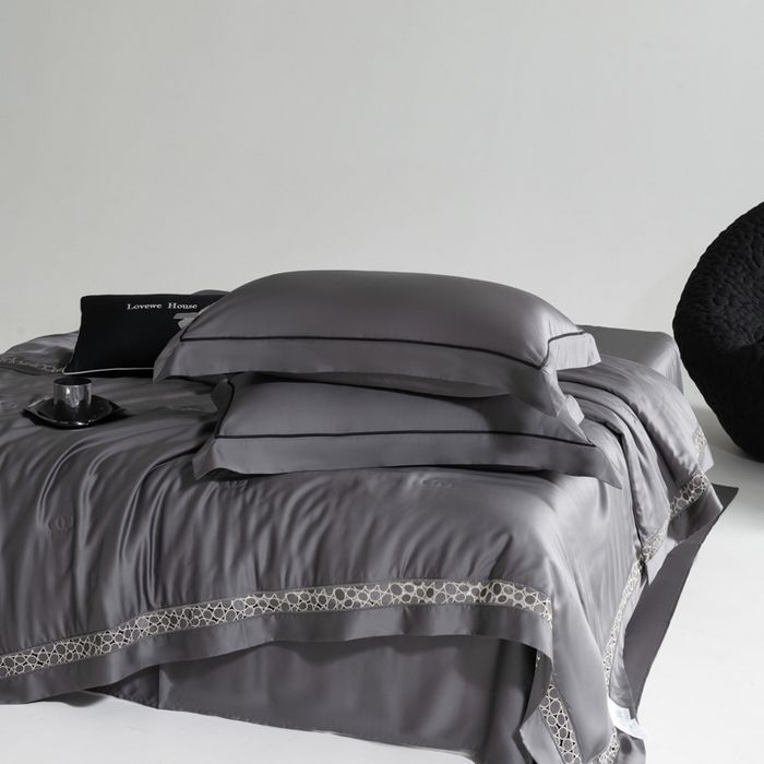 91家纺网 家纺一手货源 找家纺 若未2025 新款珍珠镂空50S兰精天丝夏被四件套 花型（天丝珍珠镂空奥黛尔） 夏被四件套  珍珠镂空奥黛尔 玄灰