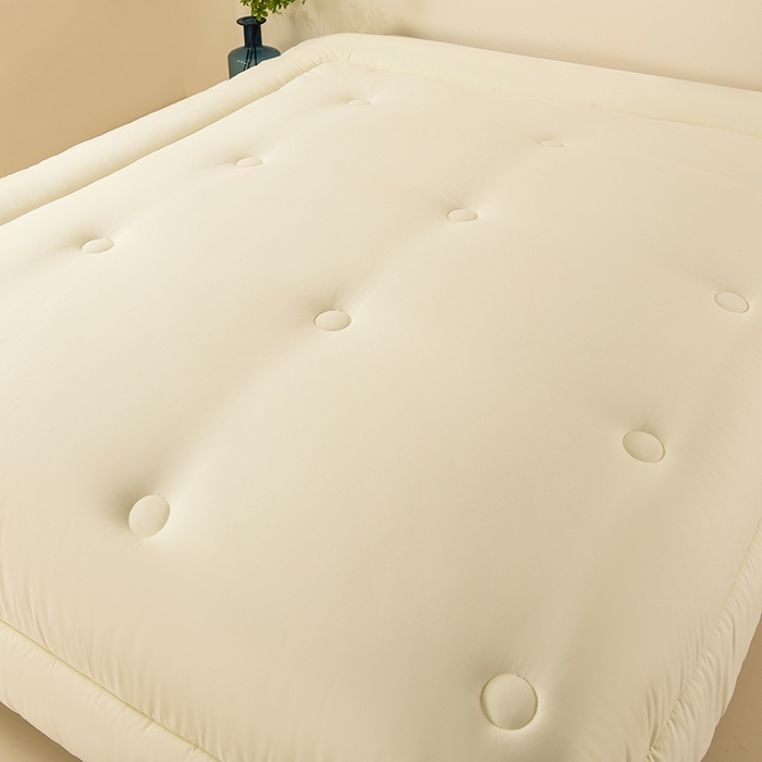 91家纺网 家纺一手货源 找家纺 招财狼家纺 2025新款亲肤舒适磨毛水洗棉子母被被子被芯 米黄