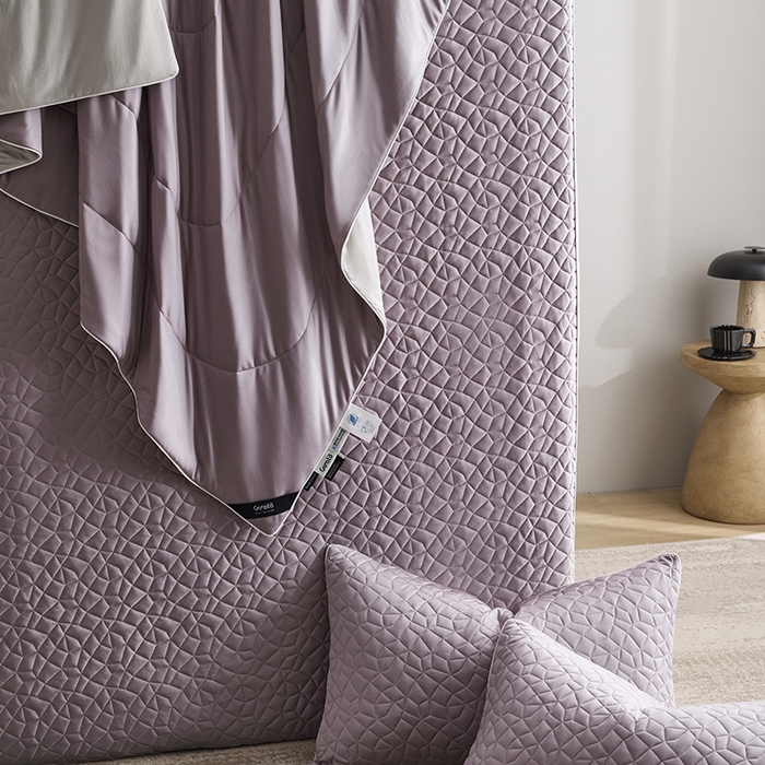 91家纺网 家纺一手货源 找家纺 佳汐蓝家纺 2025春夏新款沁凉撞色床笠款夏被空调被四件套奶豆腐系列 云黛紫