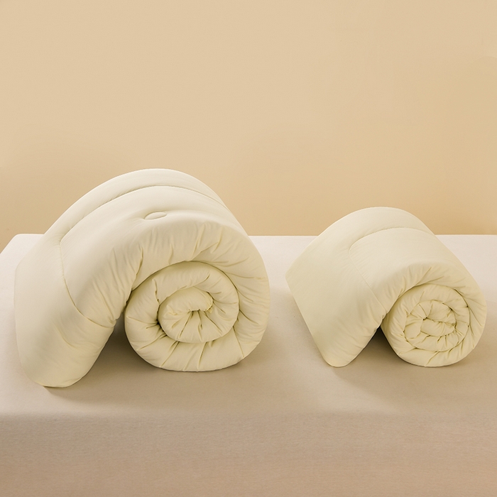 91家纺网 家纺一手货源 找家纺 招财狼家纺 2025新款亲肤舒适磨毛水洗棉子母被被子被芯 米黄