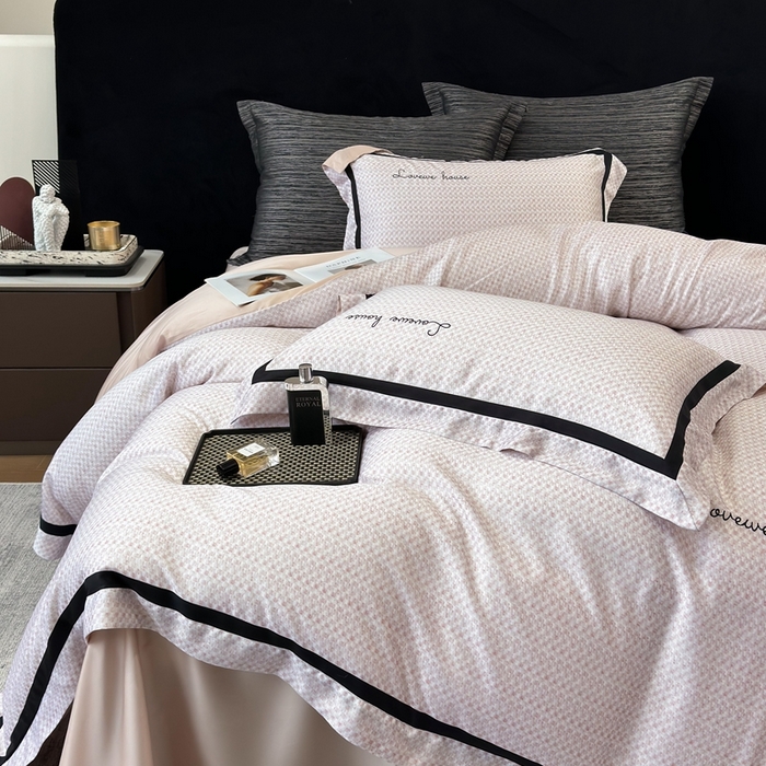 91家纺网 家纺一手货源 找家纺 （总）若未2025 灵若和森系 天丝 肌理纹50S莱赛尔天丝数码印花轻奢工艺套件 控价券后不低于368