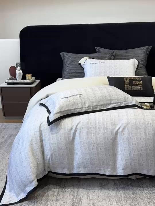 91家纺网 家纺一手货源 找家纺 灵若和森系 天丝 肌理纹-2025 50S莱赛尔天丝数码印花轻奢工艺套件 控价券后不低于368 灵若-灰