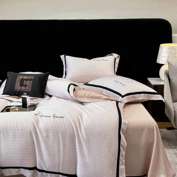 91家纺网 家纺一手货源 找家纺 灵若和森系 天丝 肌理纹-2025 50S莱赛尔天丝数码印花轻奢工艺套件 控价券后不低于368 森系-粉