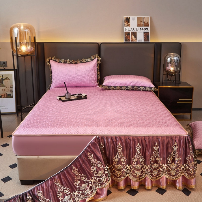 91家纺网 家纺一手货源 找家纺 罗艺轩 2025新款可拆卸床笠式床裙印花冰丝席 罗曼-粉紫