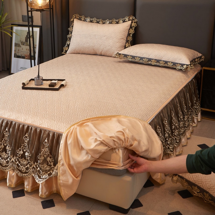 91家纺网 家纺一手货源 找家纺 罗艺轩 2025新款可拆卸床笠式床裙印花冰丝席 罗曼-香槟金