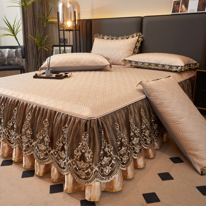 91家纺网 家纺一手货源 找家纺 罗艺轩 2025新款可拆卸床笠式床裙印花冰丝席 罗曼-香槟金