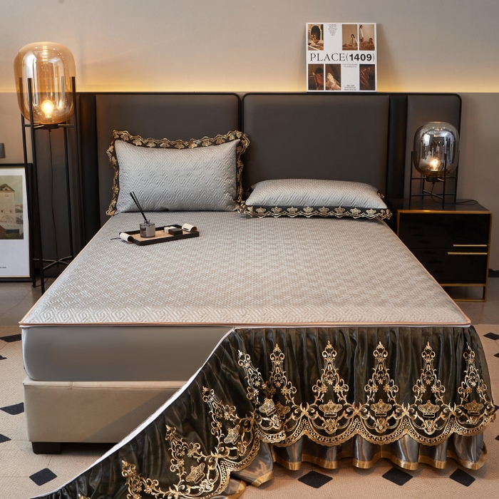 91家纺网 家纺一手货源 找家纺 罗艺轩 2025新款可拆卸床笠式床裙印花冰丝席 罗曼-雅士灰