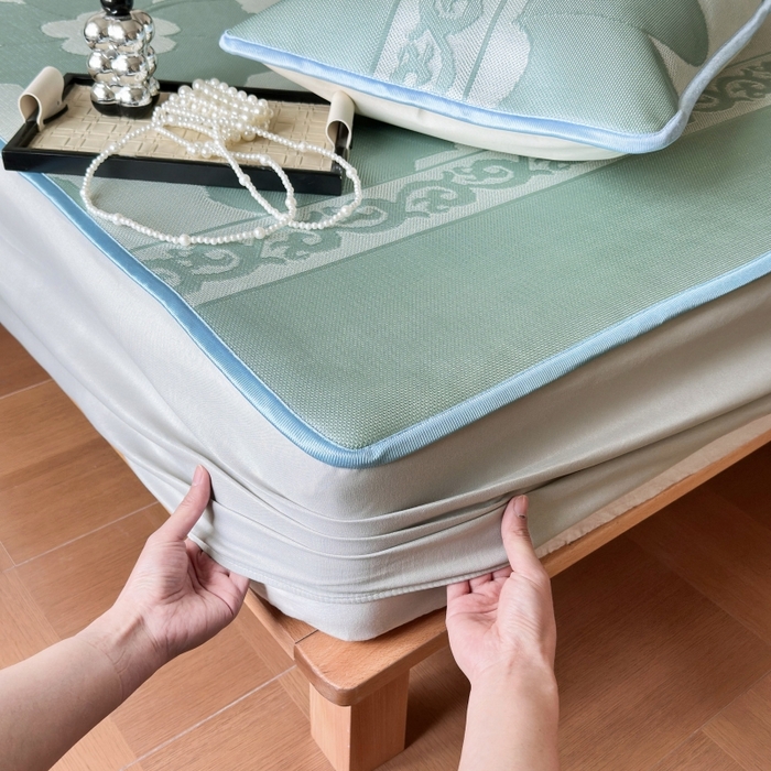 91家纺网 家纺一手货源 找家纺 （总）乐居家纺 2025新款A类碳光抗菌凉感可水洗冰丝凉席席子床笠款