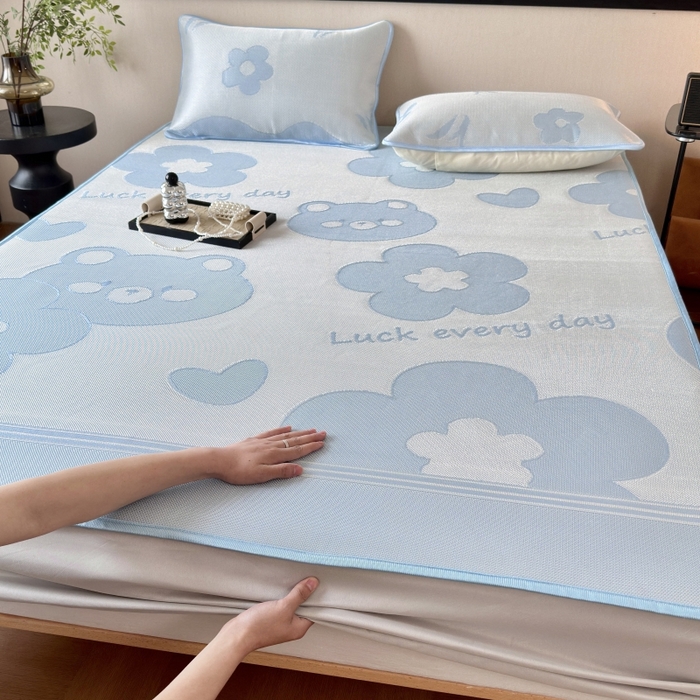 91家纺网 家纺一手货源 找家纺 （总）乐居家纺 2025新款A类碳光抗菌凉感可水洗冰丝凉席席子床笠款