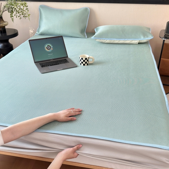 91家纺网 家纺一手货源 找家纺 （总）乐居家纺 2025新款A类碳光抗菌凉感可水洗冰丝凉席席子床笠款