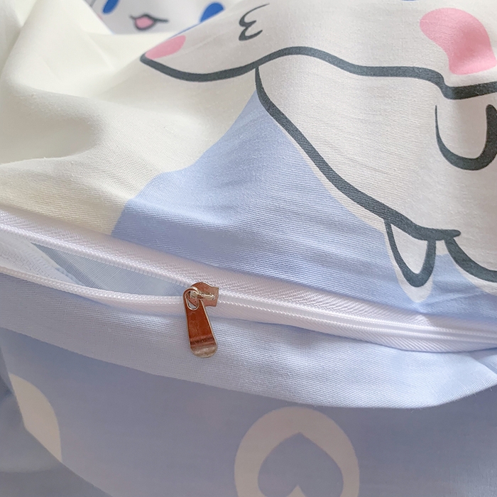 91家纺网 家纺一手货源 找家纺 玉元坊 2025年5月新品三丽鸥全棉床单纯棉床裙床笠三四件套简约基础款式-大耳狗简约款式 波点玉桂狗【简约款】