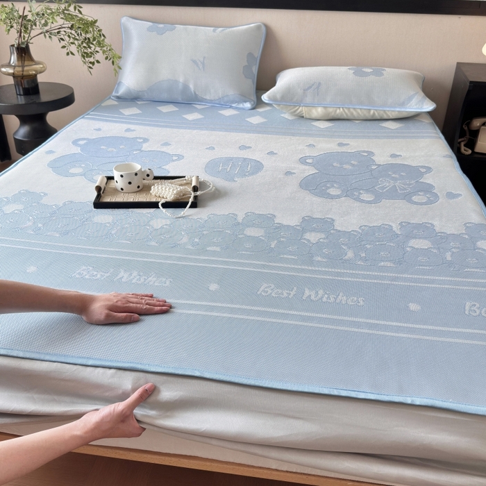 91家纺网 家纺一手货源 找家纺 （总）乐居家纺 2025新款A类碳光抗菌凉感可水洗冰丝凉席席子床笠款