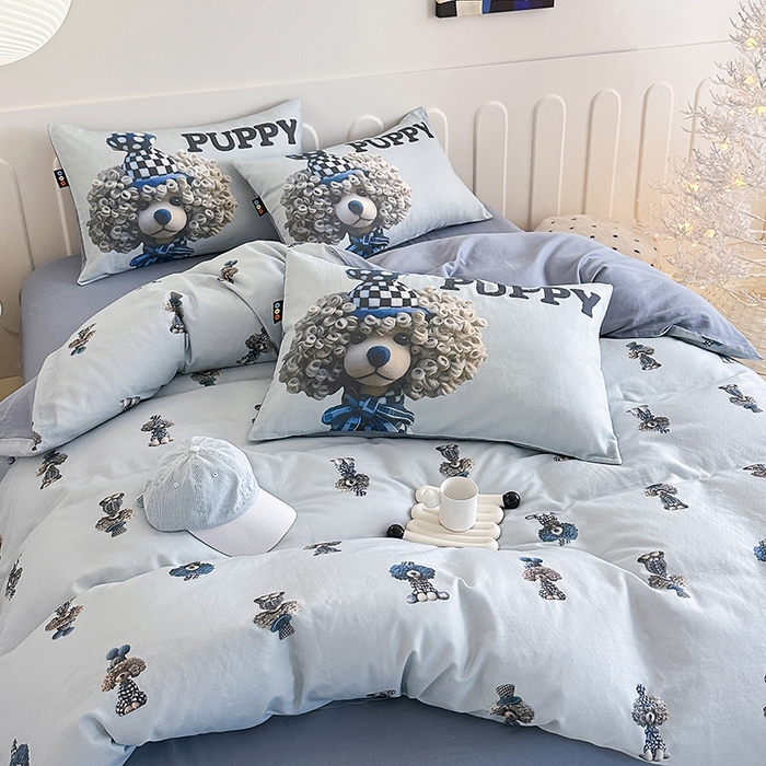 91家纺网 家纺一手货源 找家纺 RYB红黄兰 2025新款ins卡通5D立体数码全棉纯棉有氧双层纱四件套系列 雾蓝小狗