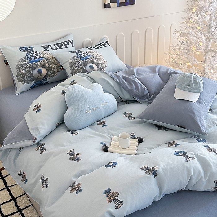 91家纺网 家纺一手货源 找家纺 RYB红黄兰 2025新款ins卡通5D立体数码全棉纯棉有氧双层纱四件套系列 雾蓝小狗