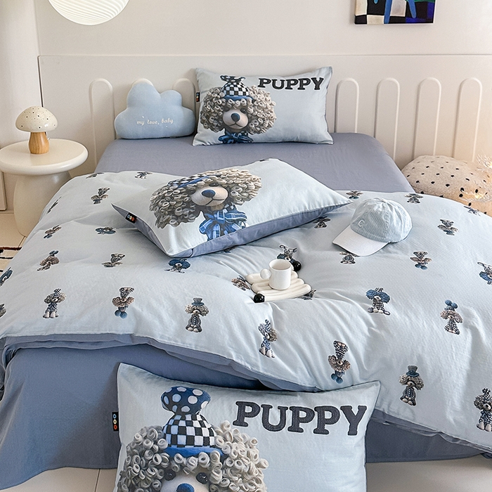 91家纺网 家纺一手货源 找家纺 RYB红黄兰 2025新款ins卡通5D立体数码全棉纯棉有氧双层纱四件套系列 雾蓝小狗