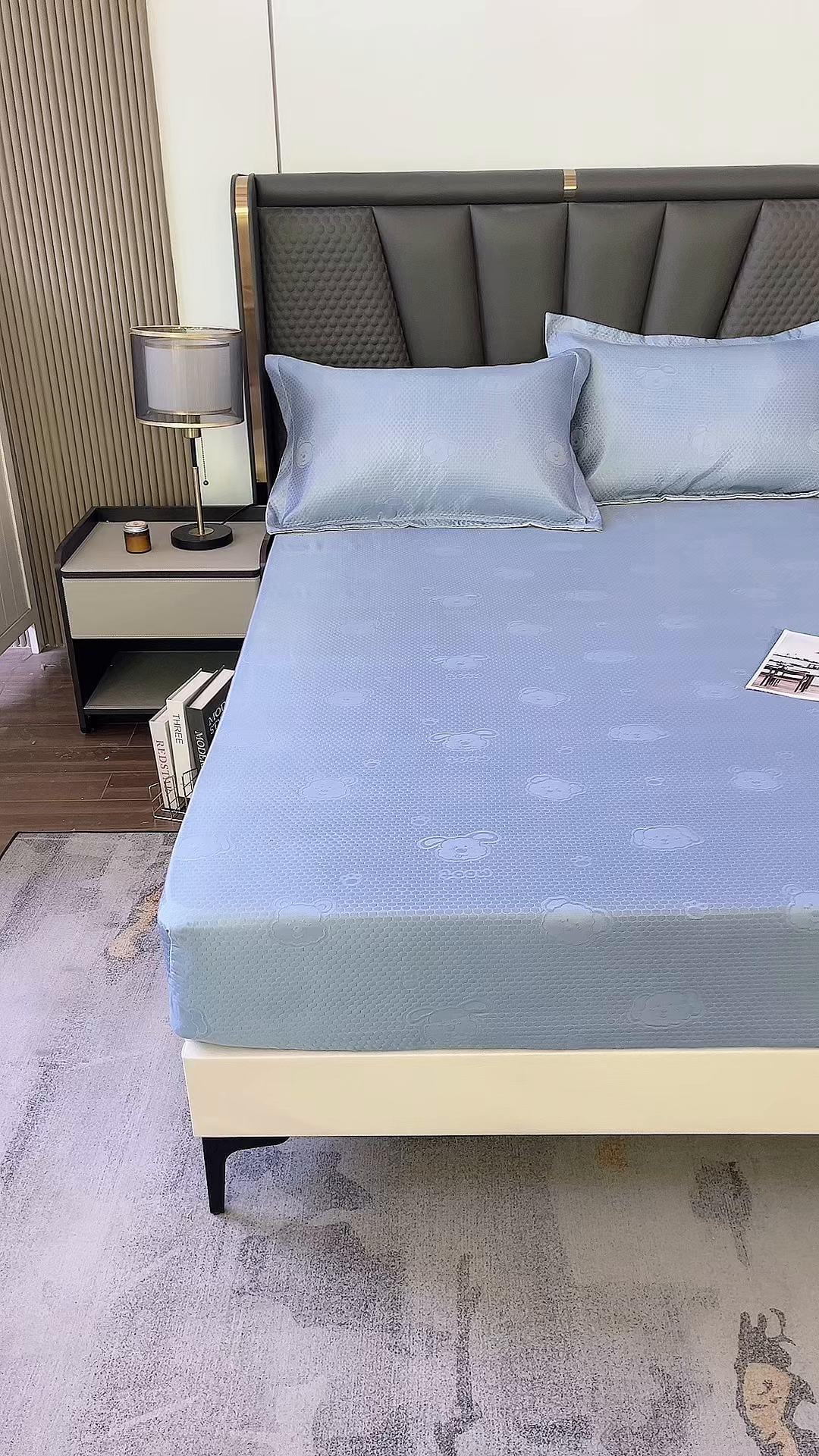 91家纺网 家纺一手货源 找家纺 乐居家纺 2025新款A类凉感纤维凉豆豆可水洗冰丝凉席席子床笠款 蓝色-相聚