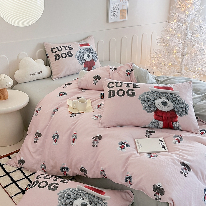 91家纺网 家纺一手货源 找家纺 RYB红黄兰 2025新款ins卡通5D立体数码全棉纯棉有氧双层纱四件套系列 粉色小奶狗